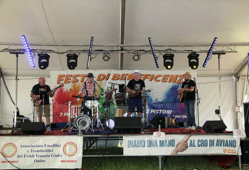 Festa beneficienza due pistoni